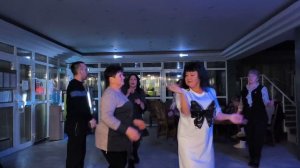 Танцуем в стиле 90-х...... 18.02.26.