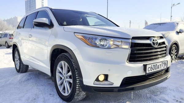 2014 TOYOTA HIGHLANDER 3.5L БЫСТРЫЙ И НАДЕЖНЫЙ.