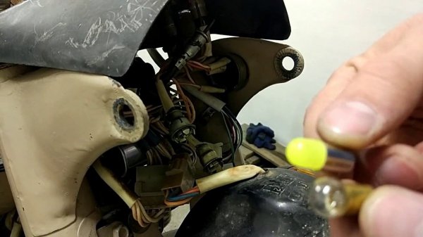 Лампочки для спидометра.