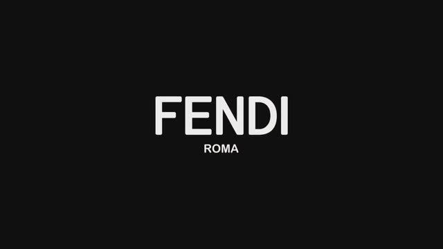 Показ женской коллекции Fendi весна-лето 2024
