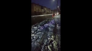 Лужи после потепления в Бийске