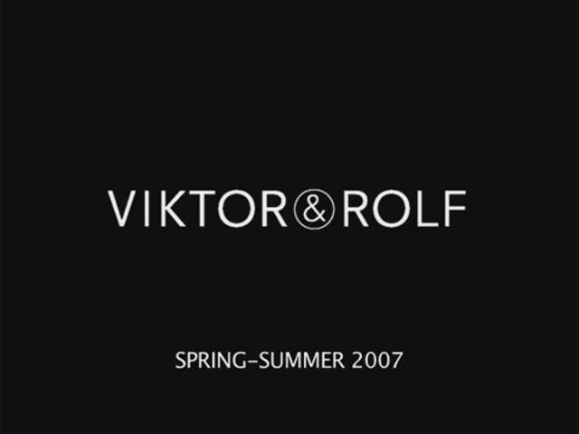 Показ женской коллекции Viktor & Rolf весна-лето 2007