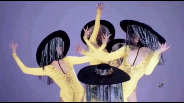 ЛИСТЬЯ ЖЁЛТЫЕ