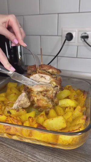 Картошка с курицей 🥘