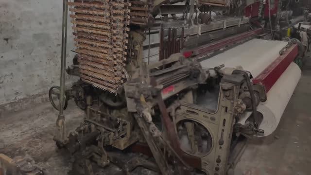 Процесс изготовления ткацкого станка. Пакистан