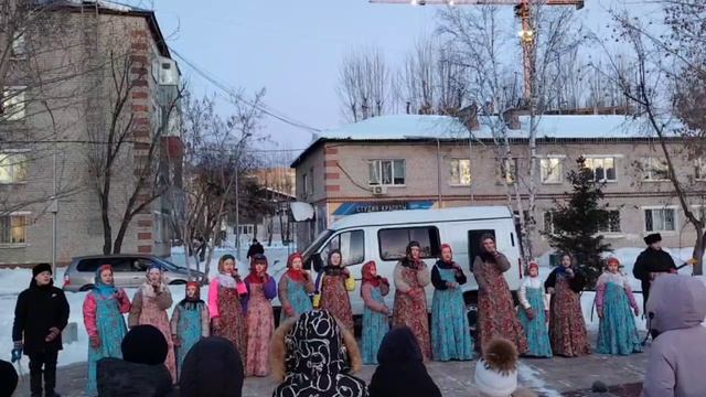 Хор детской народной песни Зоренька-Ярмарка.