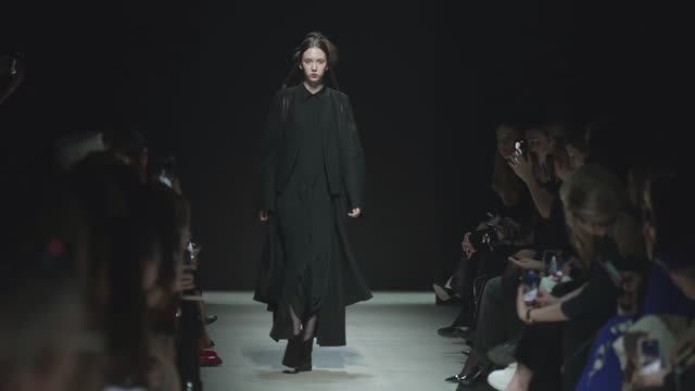 Показ женской коллекции Kisselenko весна-лето 2025