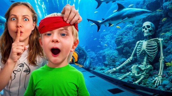 Реакция малыша на ОГРОМНЫЙ ОКЕАНАРИУМ в ТЦ!