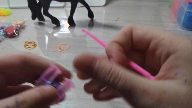 Туториал на браслет из резинок/немного рукоделия💜 /Вероника life🩷 💖 💜 смотреть онлайн