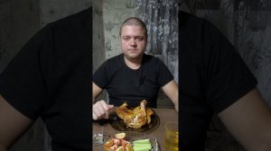 Пожарил курицу на гриле. Куда летят мои года...