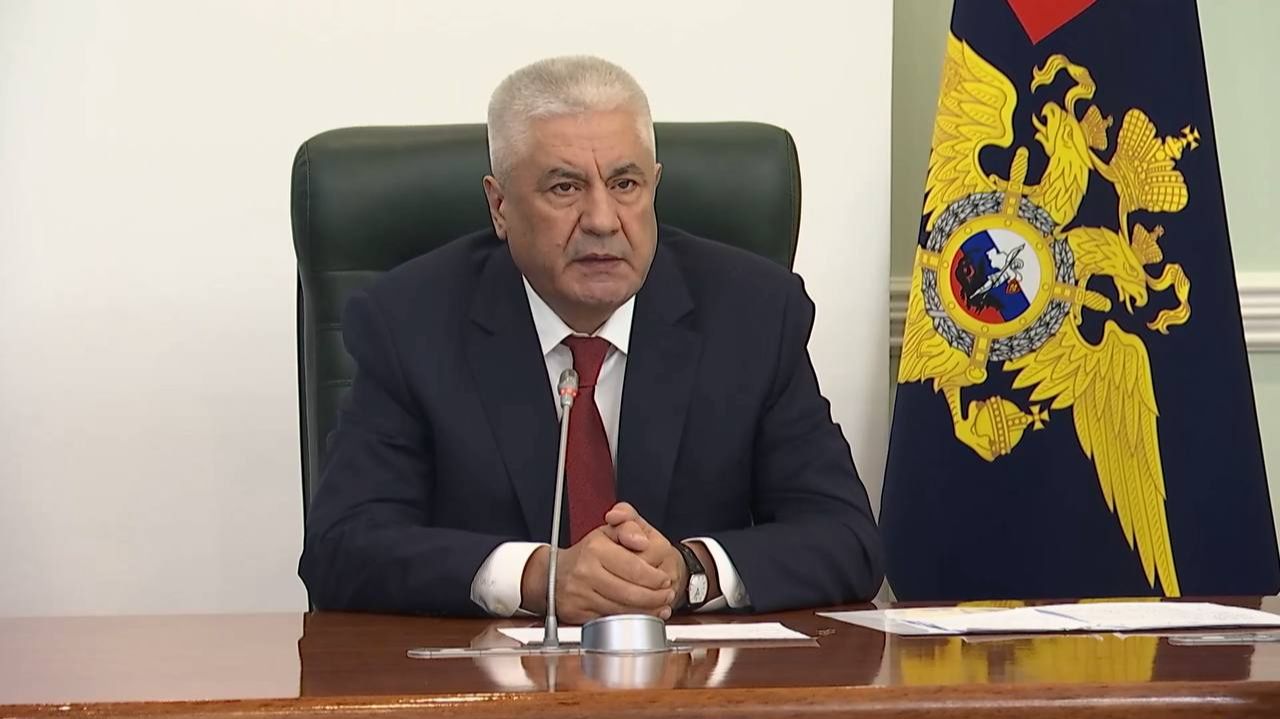 Министр поздравил коллег с присвоением специальных званий высшего начальствующего состава смотреть онлайн