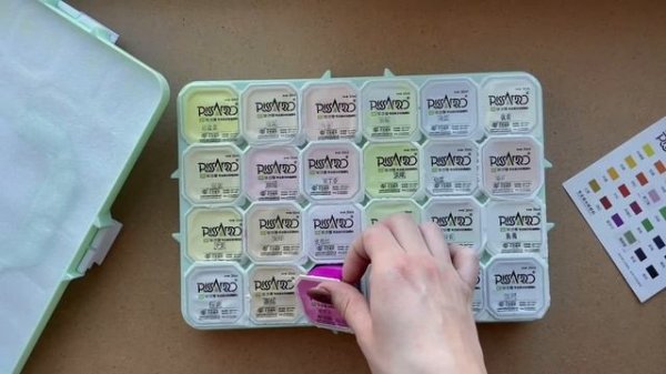 Гуашь в наборе Wintree 24 цвета в пластиковом пенале в кюветах по 30мл