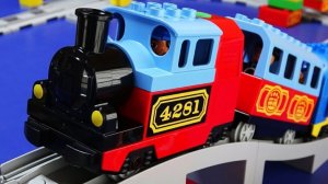Видео для детей. Поезд из Лего торопиться, узнать новую дорогу. #дети#видеодлядетей