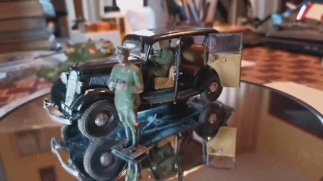 Готовая модель "ГАЗ-М1, Эмка", масштаб 1:35. смотреть онлайн