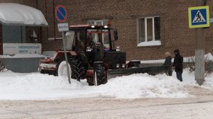 Уборка города от снега