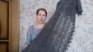 Пуховые палантины ажурной вязки.