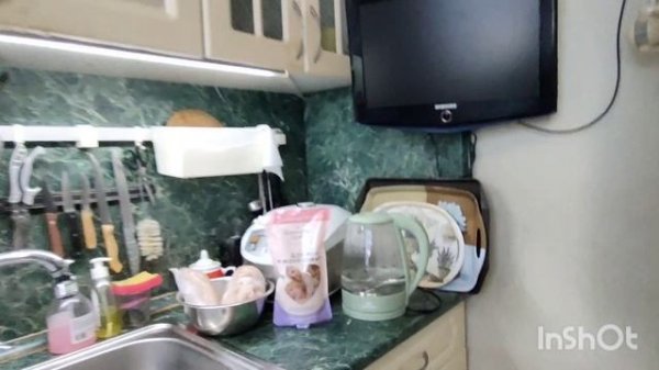 Сходила за продуктами.