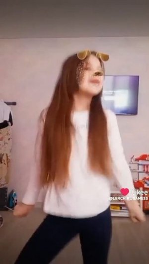танцульки /тренд танцульки от LERCHIK_GAMES💖 шорс