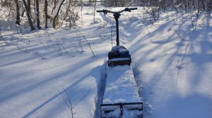 Очень глубокий пухляк, как не застрять на снегокате в поле