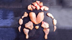 КАК БЫСТРО РАЗДЕЛАТЬ КУРИЦУ НА ЧАСТИ НАЧИНАЮЩЕМУ КУЛИНАРУ. РАЗДЕЛКА КУРИЦЫ.
