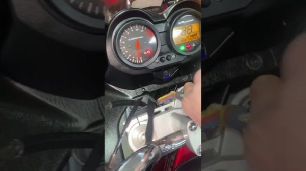 SUZUKI GSF650S 2006 г.