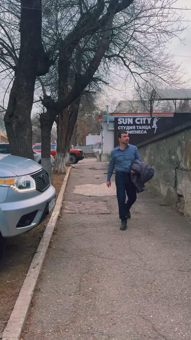 Случайная стреча с Османом у кофейни 