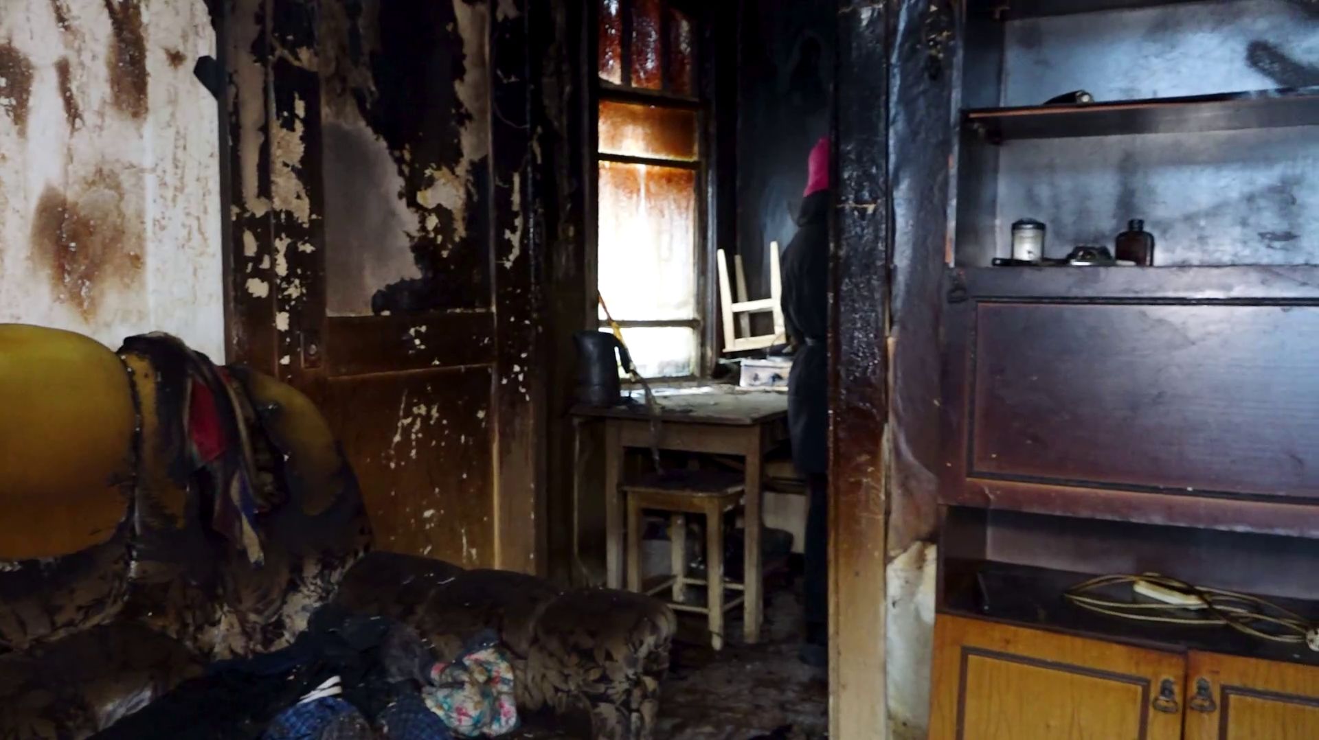 МУЖЧИНА ПОГИБ ПРИ ПОЖАРЕ смотреть онлайн