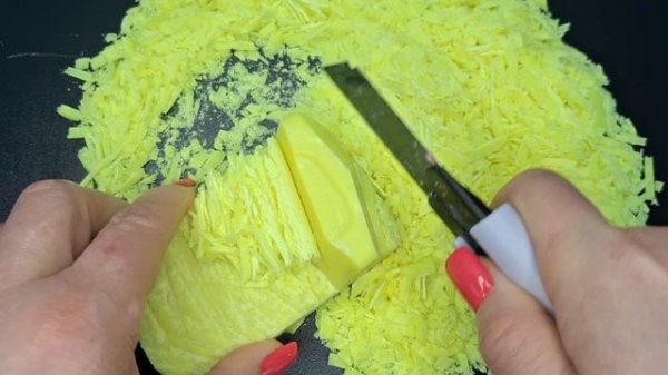 Режу неоновое мыло👈
Cutting neon soap👈