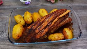 СВИНАЯ ГРУДИНКА, по этому рецепту, ПРОСТО ТАЕТ ВО РТУ. Этот рецепт мяса я узнала в ресторане