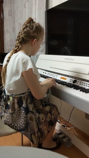 Этюд. Соч. 37 34 Андантино. Играет Вика Гранкина