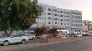 На набережной Корниш!