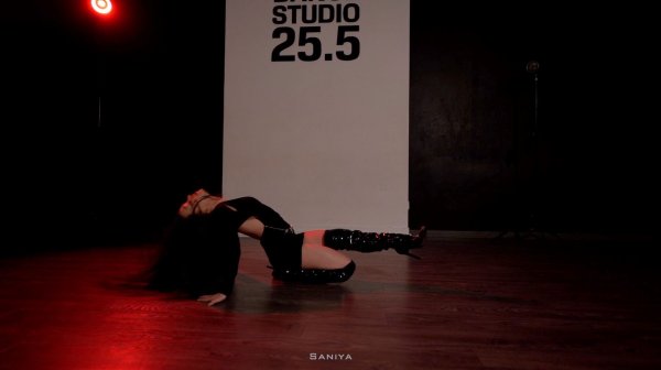 Vogue by Saniya || Dance Studio 25.5