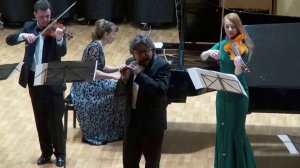 Л. Баллеро  «Шумная птица» Шуточная пьеса для флейты, скрипки, виолончели и фортепиано.