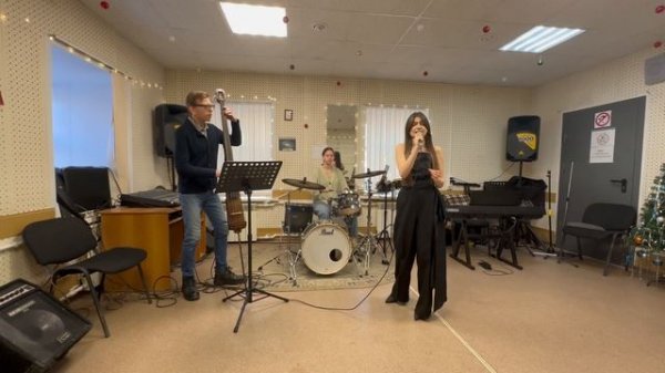 Хубеева Самира Рамилевна,18 лет-Softly as in a morning sunrise