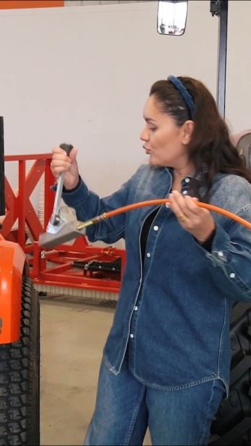 Как сеет стоунбурьер Флагман! #минитрактор  #трактор