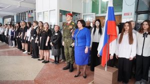 Торжественная линейка, посвященная "Дню Защитника Отечества"