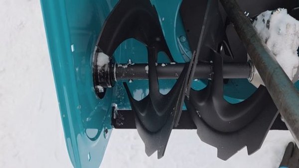 Как не снимая крыльчатку поправить на снегоуборщике