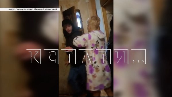 Соседи спасали многодетную мать от бывшего сожителя, который пытался ее убить на глазах у детей