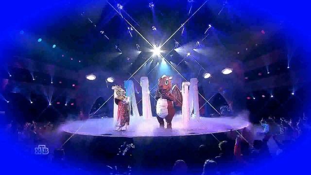 Дуэт "Диана Анкудинова (Горностай) и Дракон" - "Благодарю тебя" (НГ "Маска" 01.01.2024) смотреть онлайн