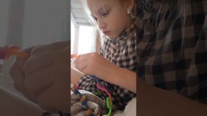 скакалка из скрепышей.