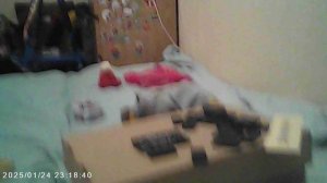 Ева одевает Басика