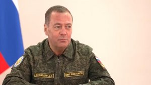 "Кто это такая?" - Медведев заявил, что с Каллас не общаются даже коллеги