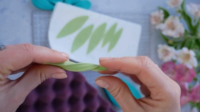 Альстромерия из полимерной глины