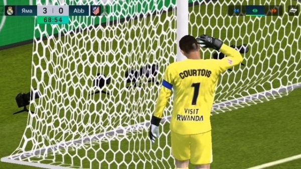 FC mobile играю