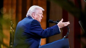 Трамп назвал позором решение о признании незаконным введения импортных пошлин