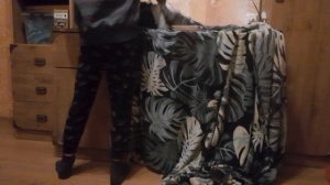 шалаш под столом.mp4