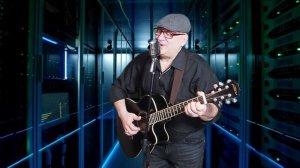 Премьера авторской песни "Статус"