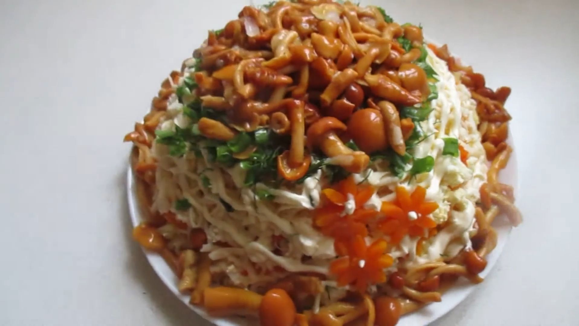 Салат грибная полянка с маринованными опятами смотреть онлайн