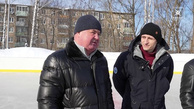 Тигры снова на льду! Хоккейный школьный турнир стартовал на обновлённом катке смотреть онлайн