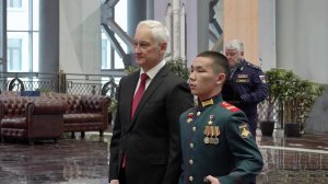 Глава Минобороны Андрей Белоусов вручил награды военным, отличившимся в зоне спецоперации